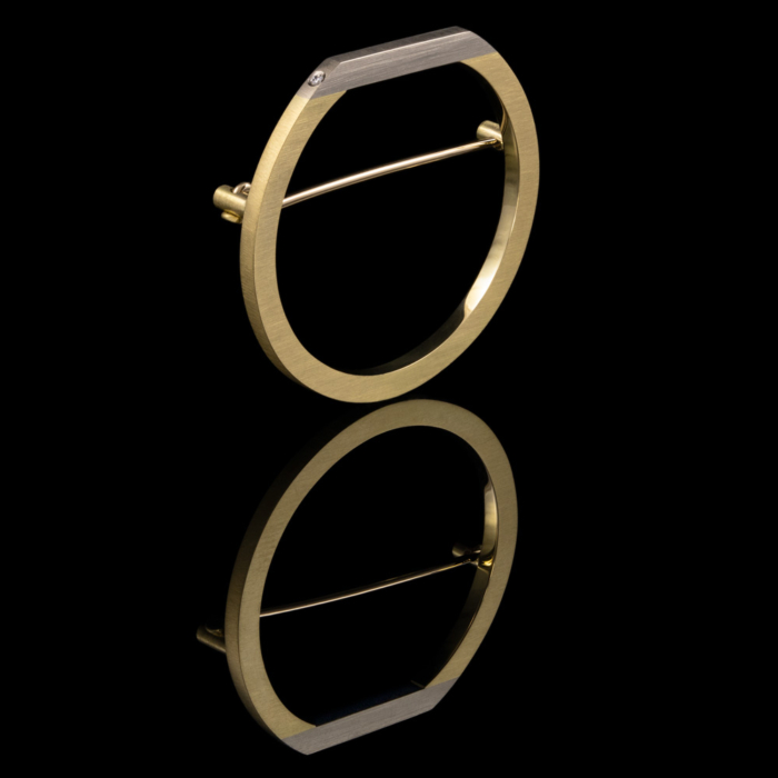 brooch white gold yellow gold diamonds objectivity